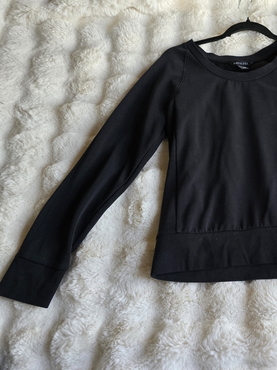Athleta Sweaters - Athleta Black Seasoft Scoop Neck Sweatshirt